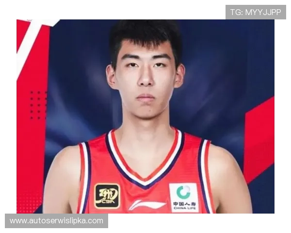 徐昕荣膺本赛季CBA最具进步奖